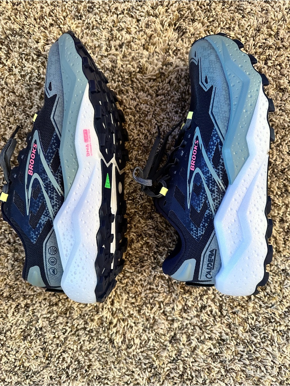 Brooks Caldera 7 Trail Running Shoe - Picture 8 of 9